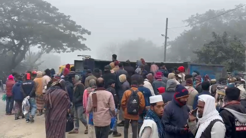 রাজশাহীতে ভয়াবহ সড়ক দুর্ঘটনা, ট্রাকচাপায় নিহত ৪